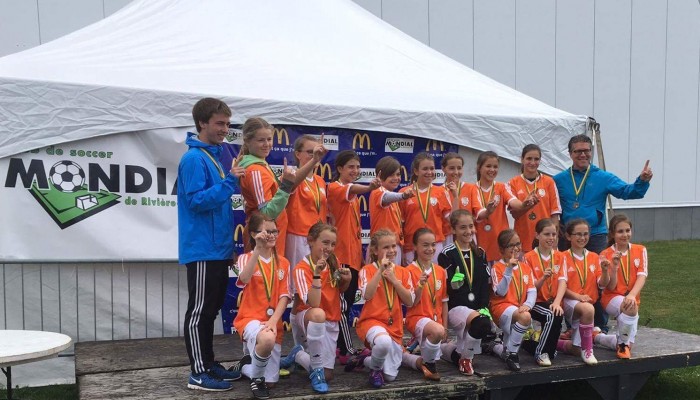 Le soccer très populaire dans Les Basques