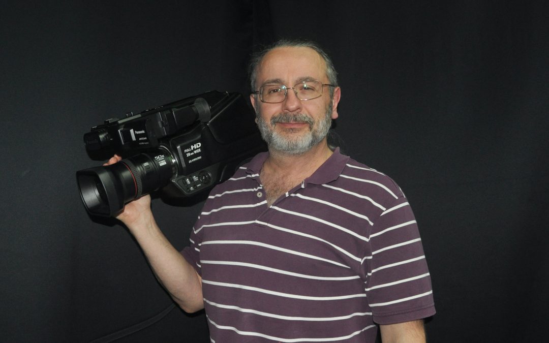 UNE TÉLÉVISION AU SERVICE DE LA COMMUNAUTÉ