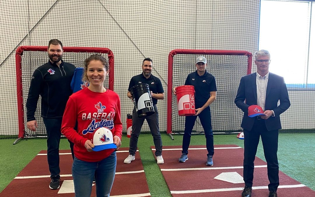 Une première au Canada pour les joueuses de baseball du Québec