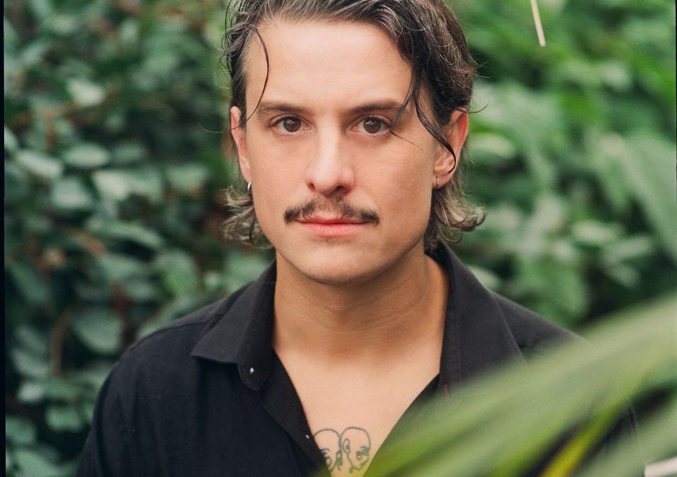 Elliot Maginot lance son quatrième album