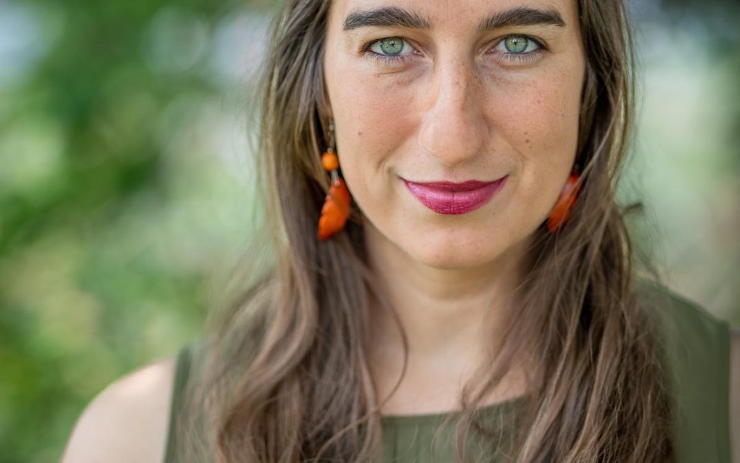 Émilise Lessard-Therrien donne des mandats régionaux aux députés solidaires