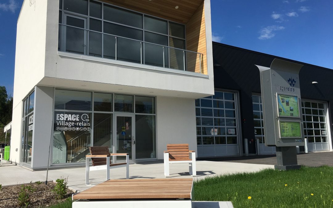 Une œuvre exposée en permanence au Village-relais