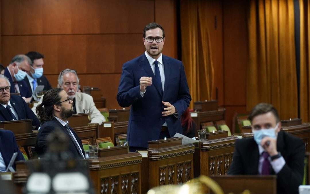 Maxime Blanchette-Joncas dénonce l’indifférence d’Ottawa sur la réduction du poids politique du Bas-Saint-Laurent