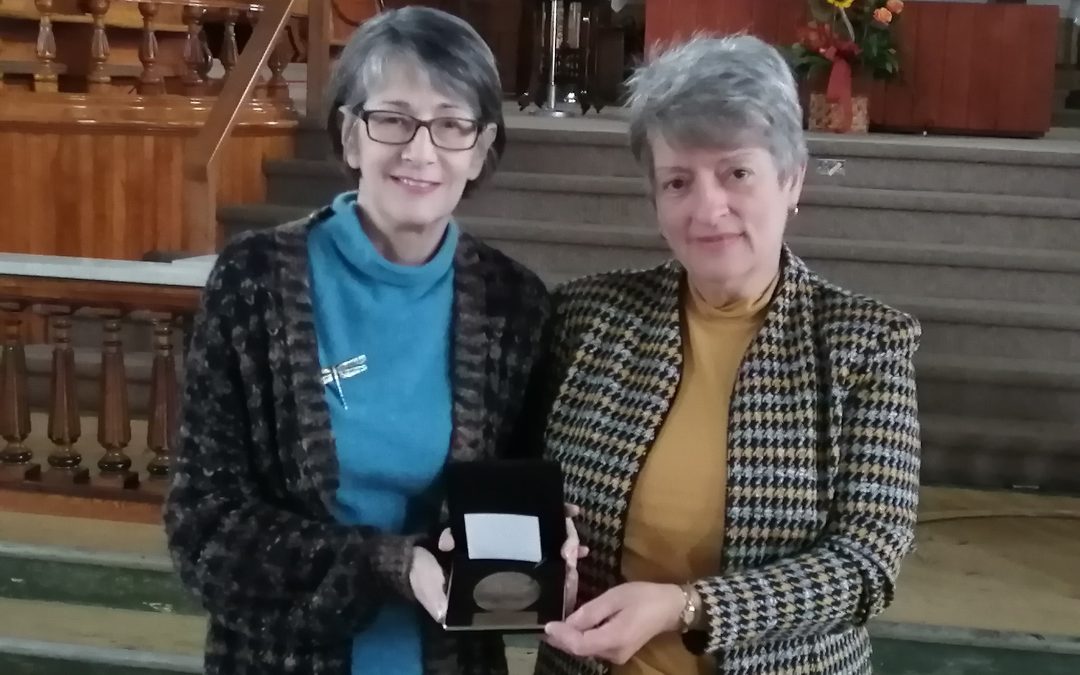 Médaille décernée à une Fabrique qui se meurt