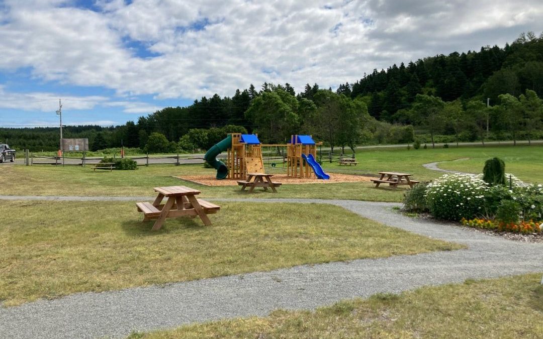 Le module de jeux du parc de la Grève-Morency est complété