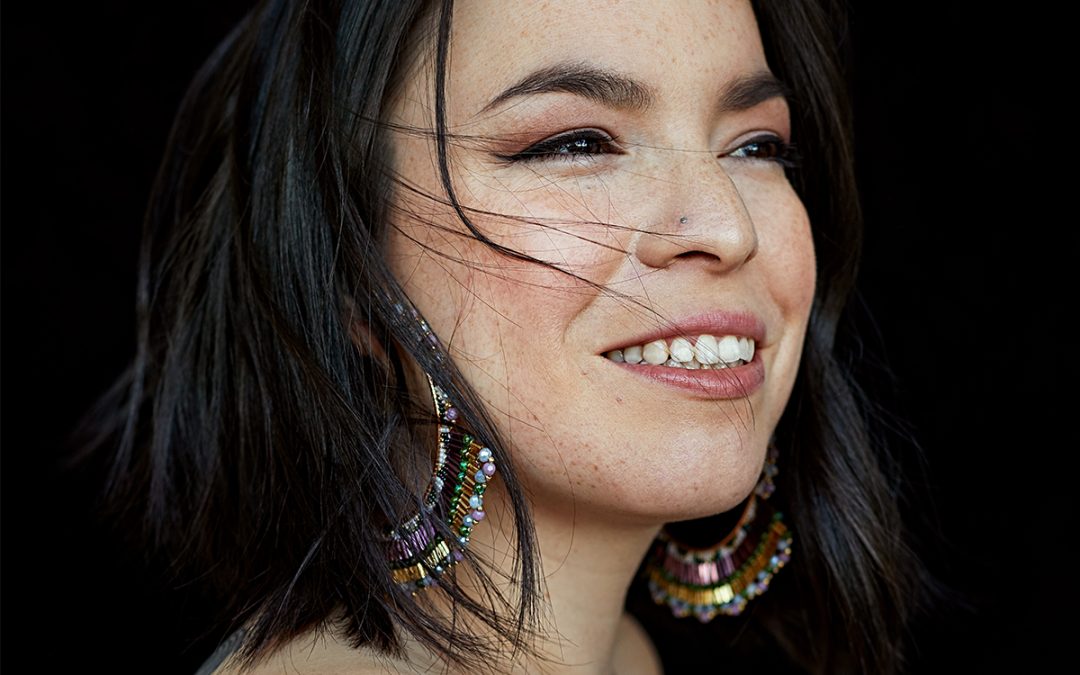 L’artiste Innue Natasha Kanapé en Espace Scène