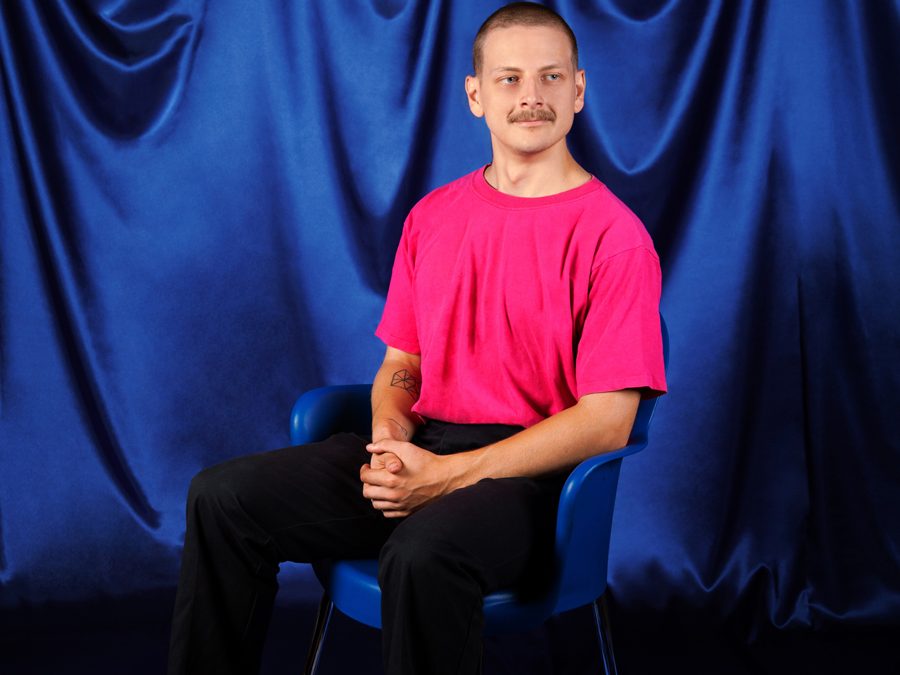P’tit Belliveau présente un homme et son piano