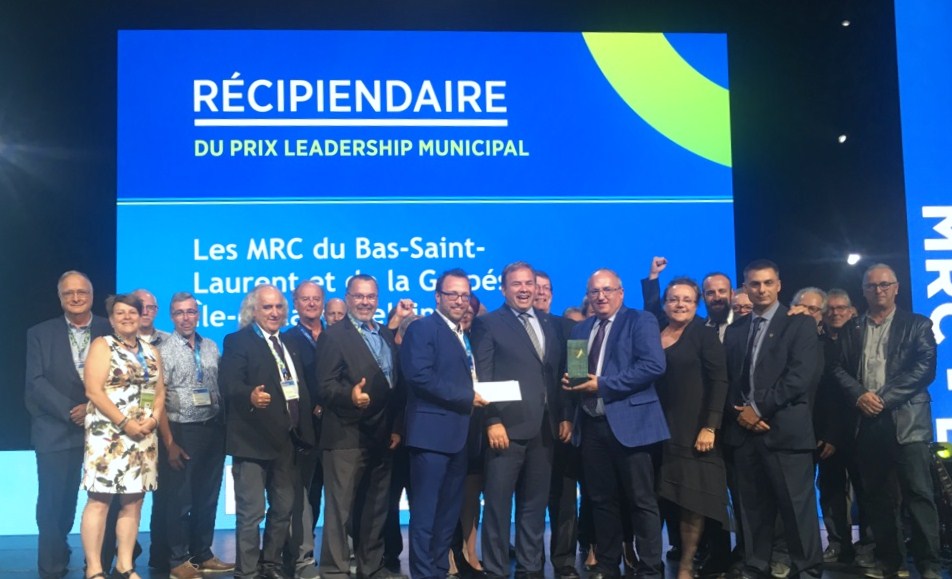 Les MRC du Bas-Saint-Laurent et de la Gaspésie-Îles-de-la-Madeleine remportent le prix Leadership municipal au Congrès de la Fédération québécoise des municipalités