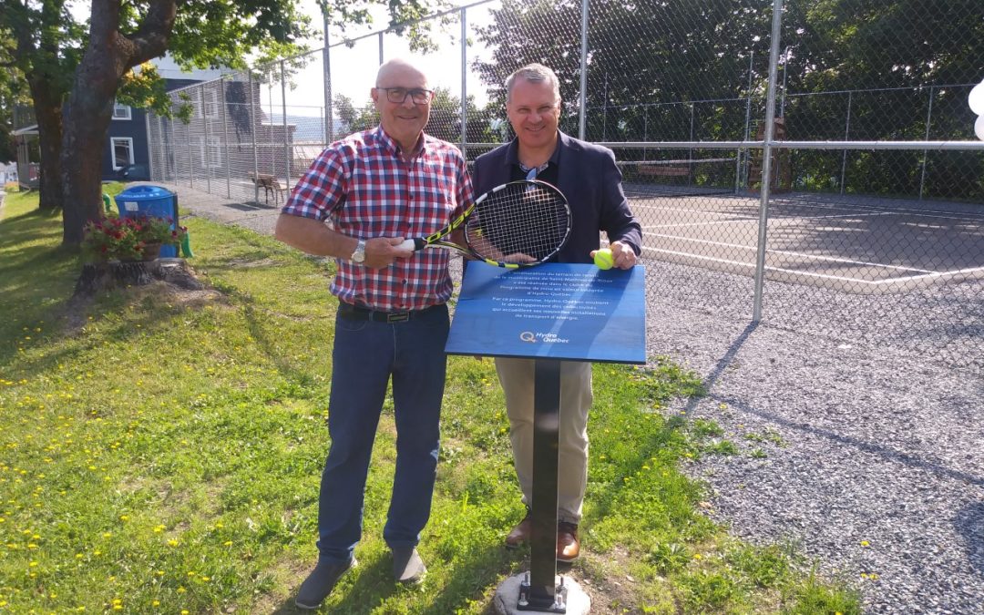 Saint-Mathieu-de-Rioux: inauguration du nouveau terrain de tennis extérieur