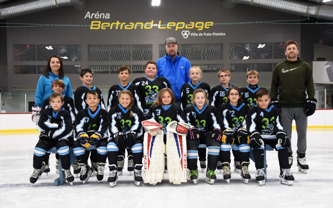 Une première femme entraîneuse-chef au hockey mineur