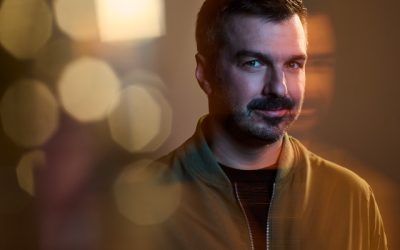 Damien Robitaille présente la chanson Limousine