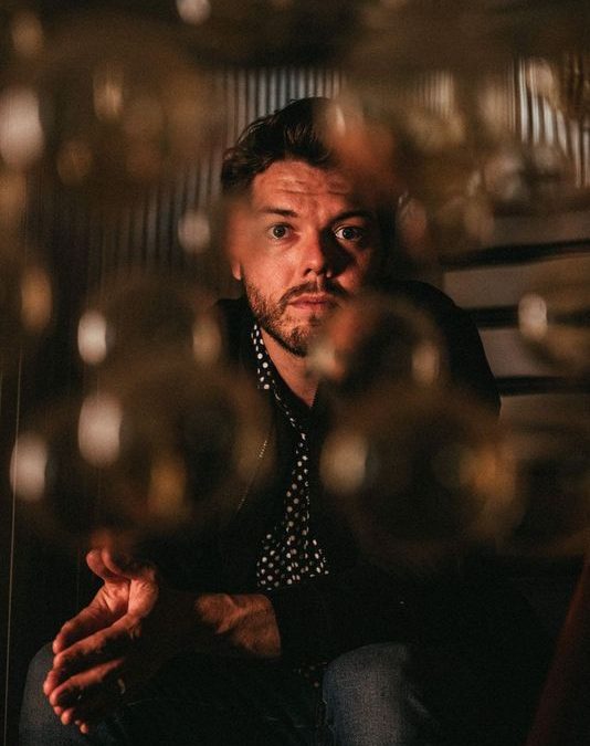 Étienne Fletcher présente un extrait inédit