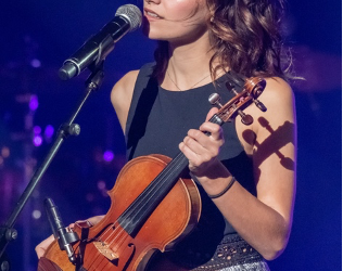 La tournée de Gabriella en plein essor