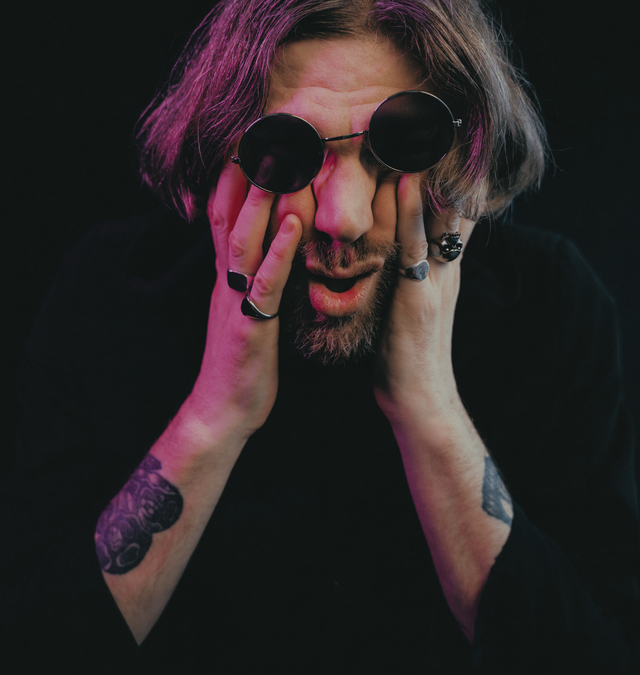 Joé Napoléon dévoile son album En mille morceaux