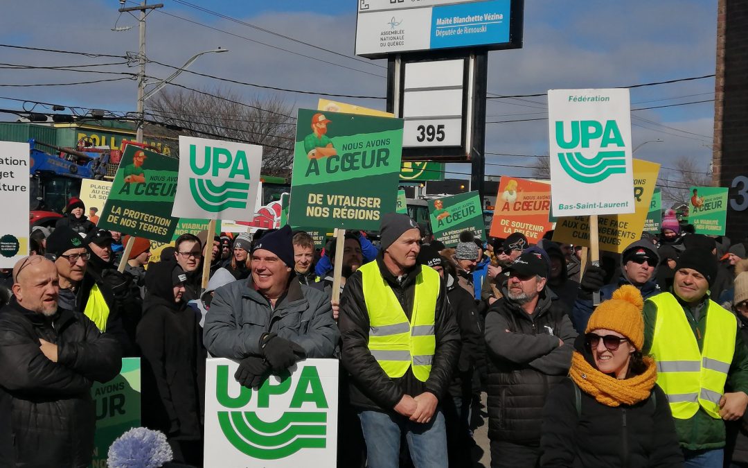 Manifestation monstre des producteurs agricoles à Rimouski
