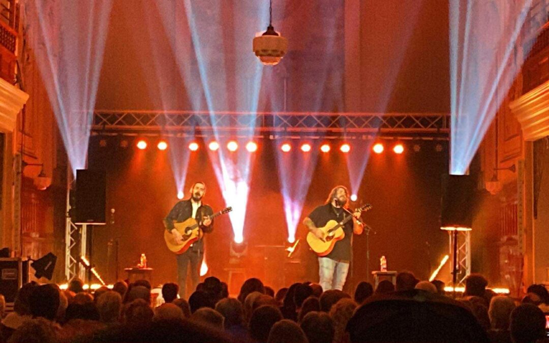 Un premier spectacle sans fausse note au Cabaret La La Riveraine
