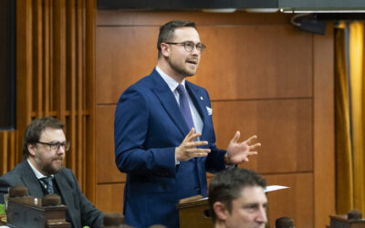 Postes Canada : le député dénonce graduelle la fin de la livraison à domicile