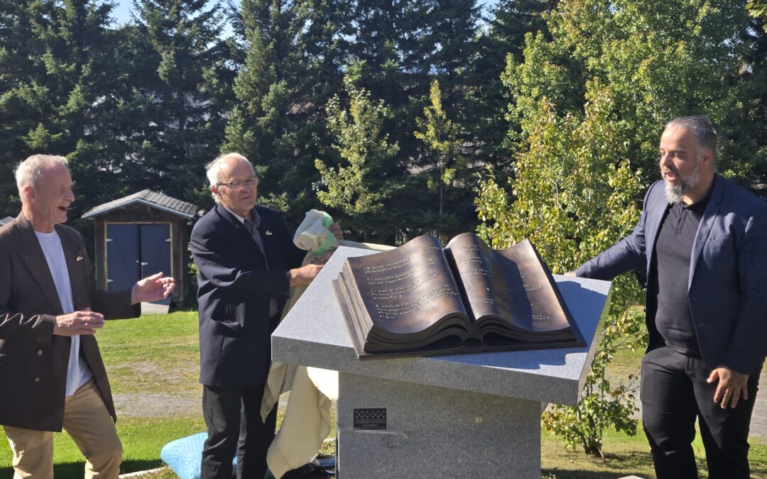 Monument en hommage à VLB dévoilé à Notre-Dame-des-Neiges